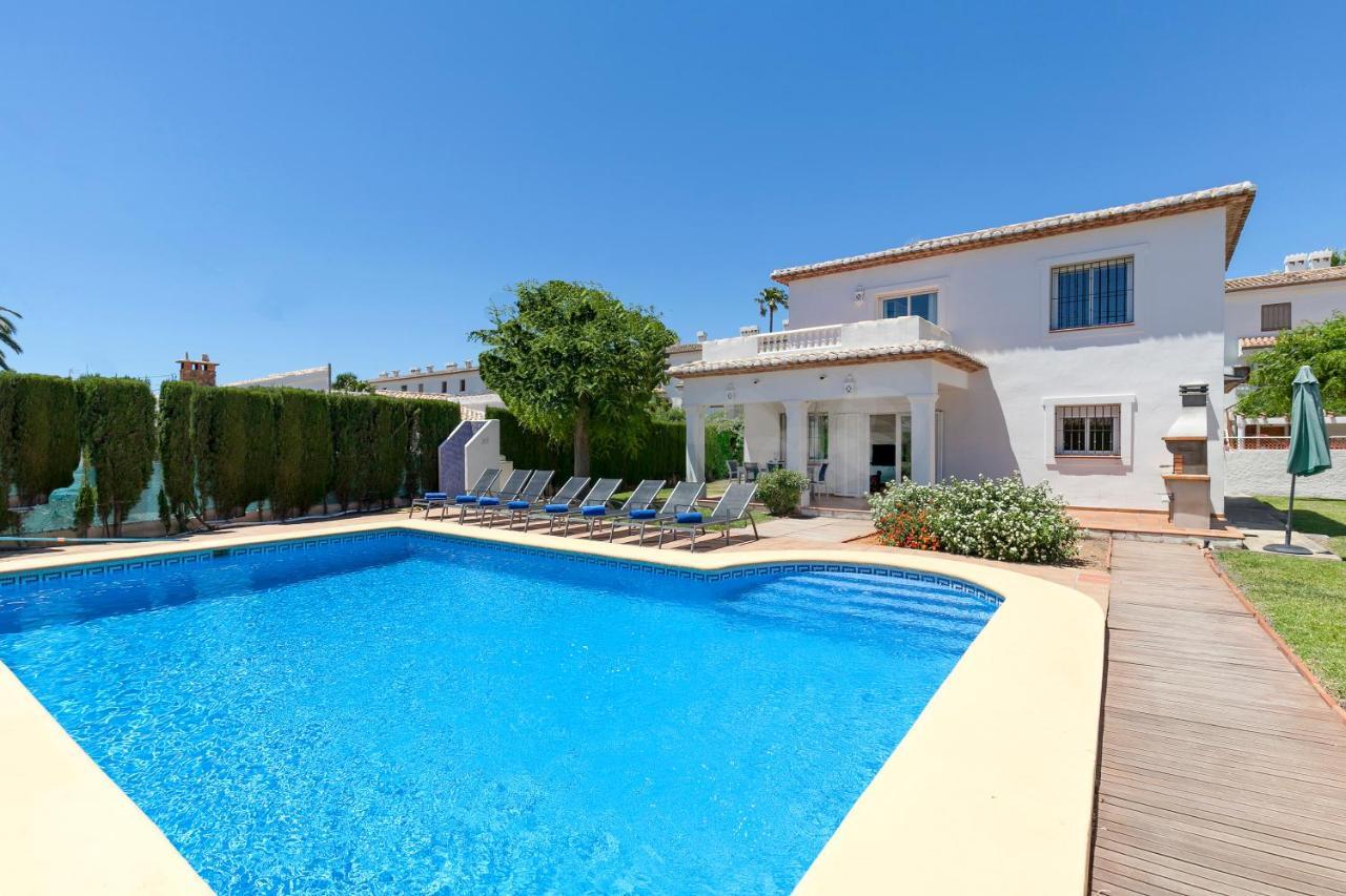 Vicenta Villa